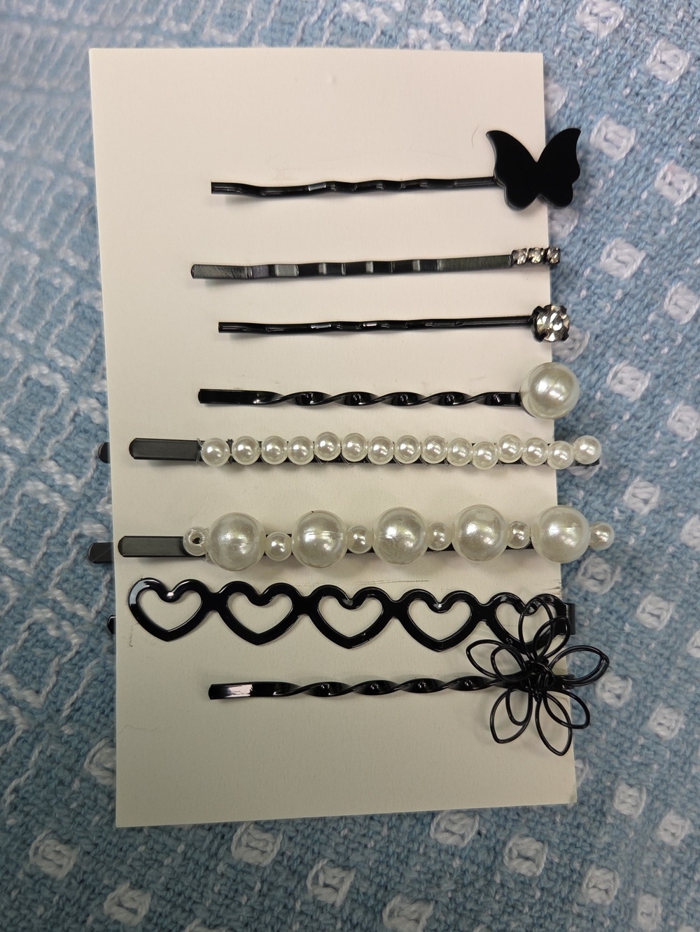 Elegant 8-Piece Prarl & Butterfly Bobby Pin Set. NWOT.